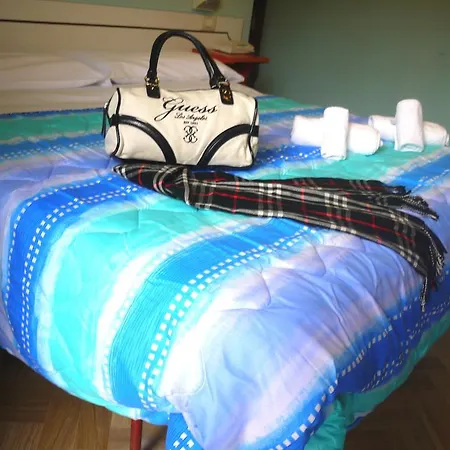 Отель Maena